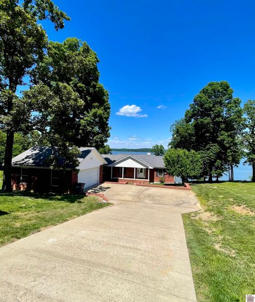 435 Patricia Dr, New Concord, KY, 42076-9488 | Card Image