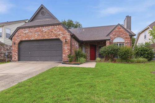 1004 Willow Ave, Broken Arrow, OK, 74012-8550 | Card Image