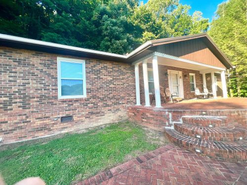 97 Simonton Dr, Harlan, KY, 40831-2551 | Card Image