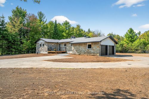 135 Manion Rd, Carp, ON, K0A1L0 | Card Image