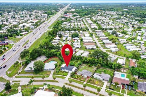 120 Banyan Dr, Port St. Lucie, FL, 34952-2305 | Card Image