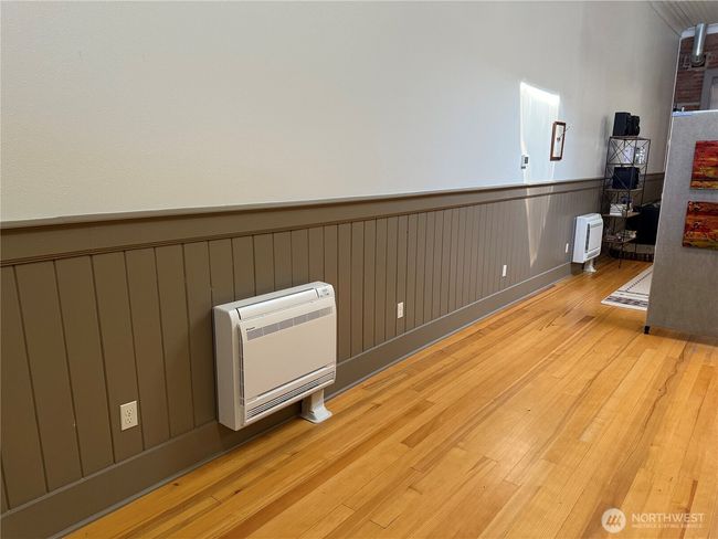 looking towards bedroom/living room | Image 10
