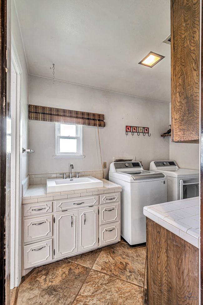 1510 W School, House other with 4 bedrooms, 3 bathrooms and 4 parking in Stanton TX | Image 31