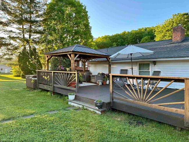 2310 Staunton Parkersburg Tpke, House other with 3 bedrooms, 2 bathrooms and 3 parking in Huttonsville WV | Image 9