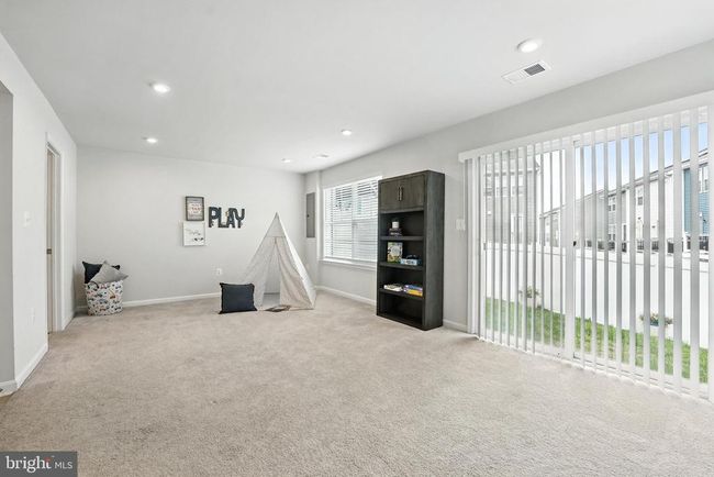18286 Summit Pointe Dr, Townhouse with 3 bedrooms, 4 bathrooms and null parking in TRIANGLE VA | Image 34
