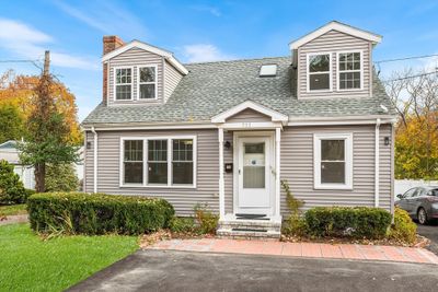 533 Marrett Rd, House other with 3 bedrooms, 2 bathrooms and 4 parking in Lexington MA | Image 1