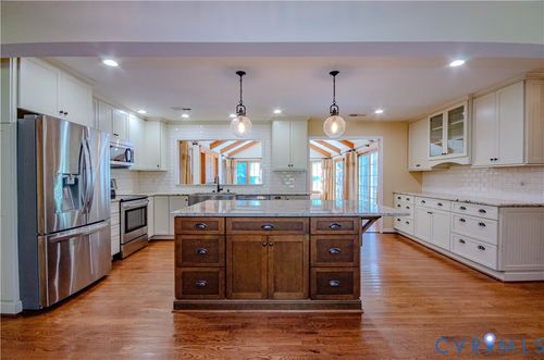 200 La Mae Cir, Aylett, VA, 23009-3106 | Card Image