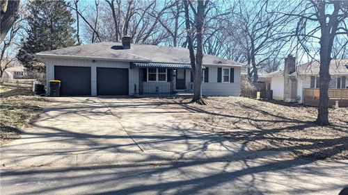 11705 Belmont Ave, Kansas City, MO, 64134-3710 | Card Image