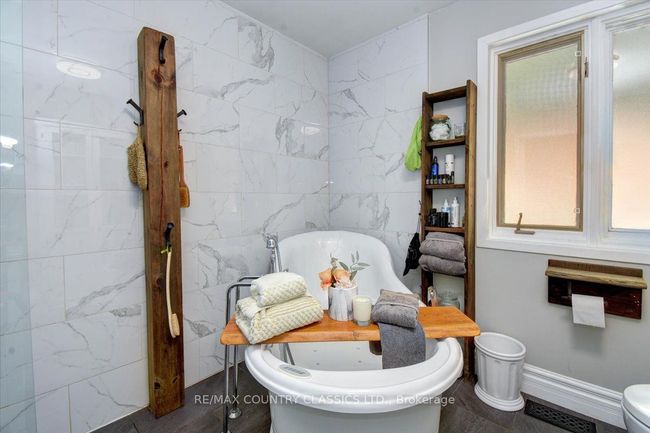 442A Stringer Dr, House other with 5 bedrooms, 2 bathrooms and 20 parking in Bancroft ON | Image 15