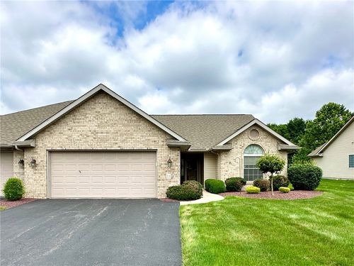 33 Fields Dr, New Castle, PA, 16101-5500 | Card Image