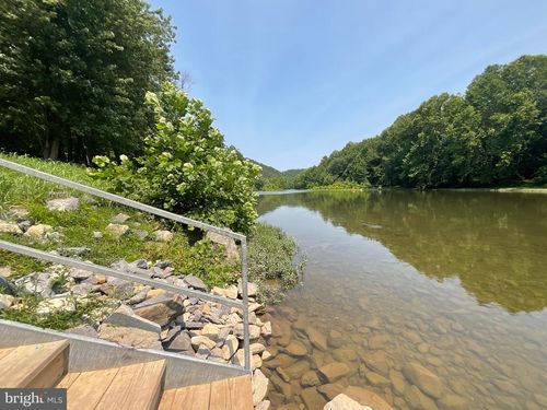 172 Majestic View Ln, SPRINGFIELD, WV, 26763 | Card Image