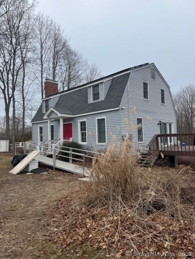 38 High St, House other with 3 bedrooms, 2 bathrooms and 4 parking in Middlefield CT | Image 15