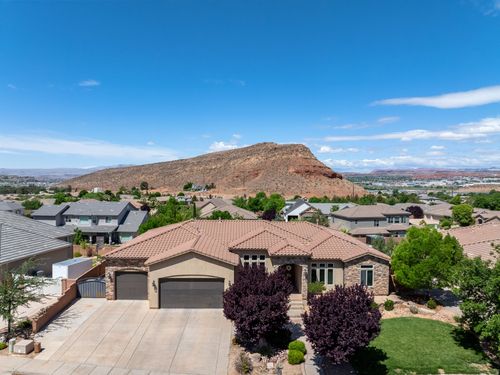2270 S Coyote Loop, Washington, UT, 84780-8241 | Card Image