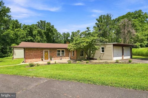 3534 Woodburn Rd, ANNANDALE, VA, 22003-1372 | Card Image