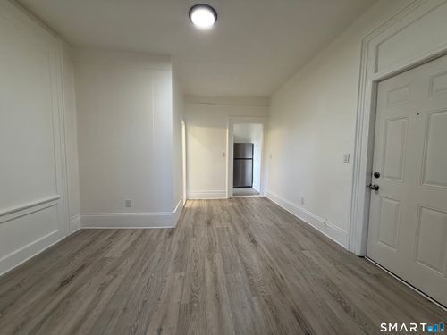 44 Franklin St, New London, CT, 06320-5936 | Card Image