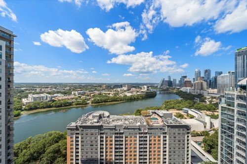 2511-48 East Ave, Austin, TX, 78701-4317 | Card Image