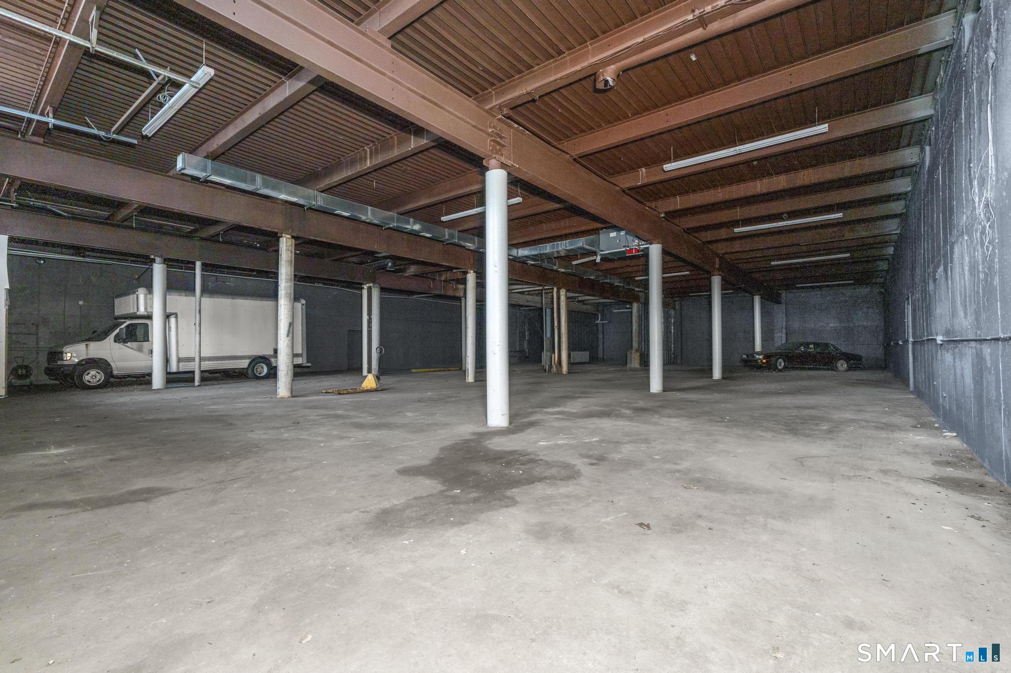 Commercial Lease in Bloomfield 5