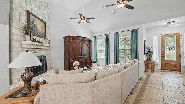 212 Wentworth, House other with 4 bedrooms, 3 bathrooms and null parking in Spring Branch TX | Image 14
