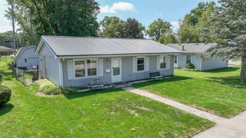 511 Freeman Dr, Monticello, IN, 47960-2402 | Card Image