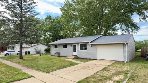 230 Liberty Blvd, Machesney Park, IL, 61115-2322 | Card Image
