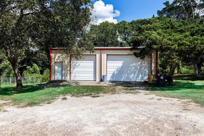 12 Creekwood Dr, House other with 3 bedrooms, 2 bathrooms and 3 parking in Schulenburg TX | Image 4