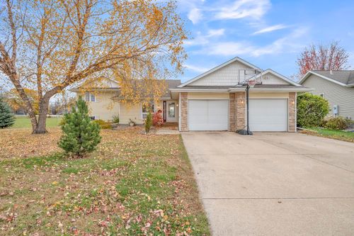 1002 Eloise St, Okoboji, IA, 51355-2606 | Card Image