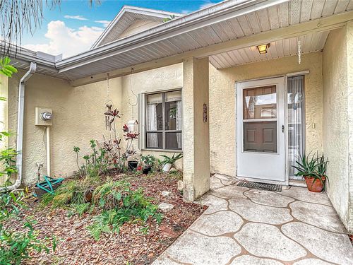 120 Colony South Dr, Tarpon Springs, FL, 34689-2872 | Card Image