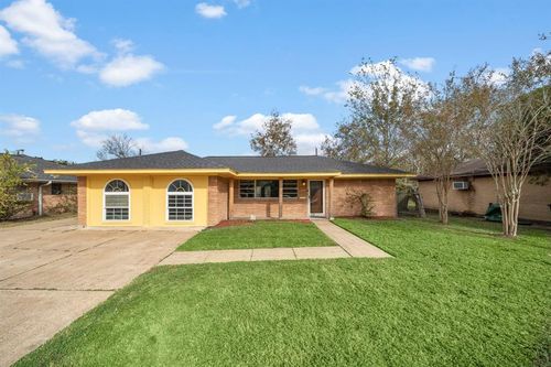 5322 Knotty Oaks Trail, Houston, TX, 77045 | Card Image