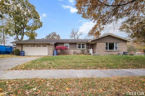 700 Aberdeen Street Ne, Grand Rapids, MI, 49505 | Card Image