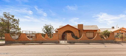2230 Arizona Ave, El Paso, TX, 79930-1005 | Card Image