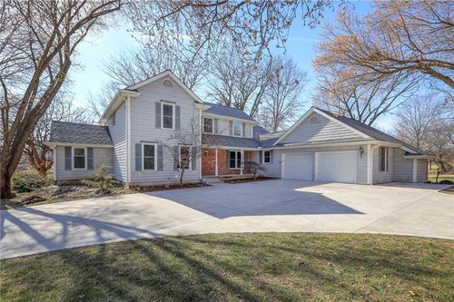 24908 Timberlake Dr, Greenwood, MO, 64034-9787 | Card Image