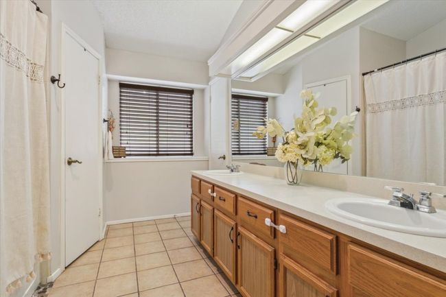 Primary Bath with two walk-in closets | Image 19
