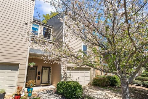 1127 Riverbend Club Dr Se, Atlanta, GA, 30339-2817 | Card Image