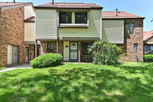 9618 W Bradley Rd, Milwaukee, WI, 53224-2932 | Card Image