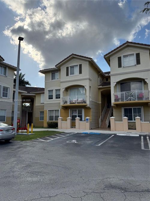 apt-109-8912 W Flagler St, Miami, FL, 33174-3916 | Card Image