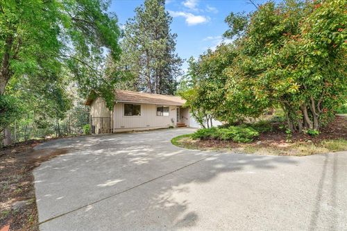 11233 Hackett Ct, Grass Valley, CA, 95949-6739 | Card Image