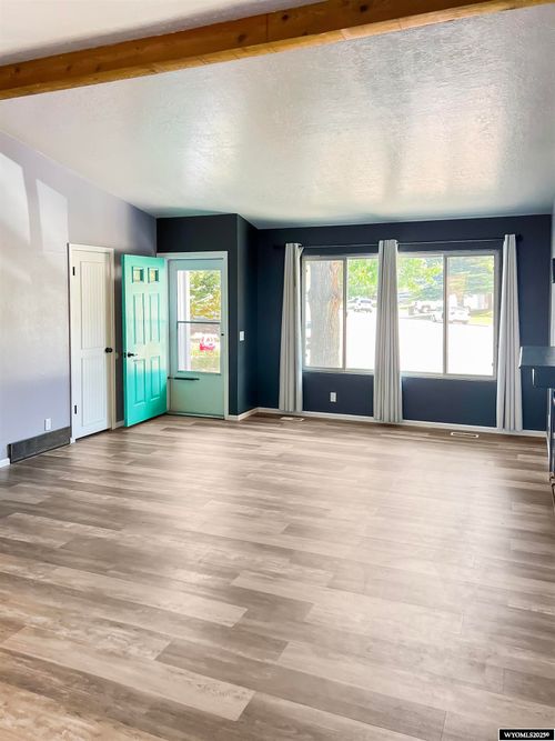336 Emerson Ave, Evanston, WY, 82930-4962 | Card Image