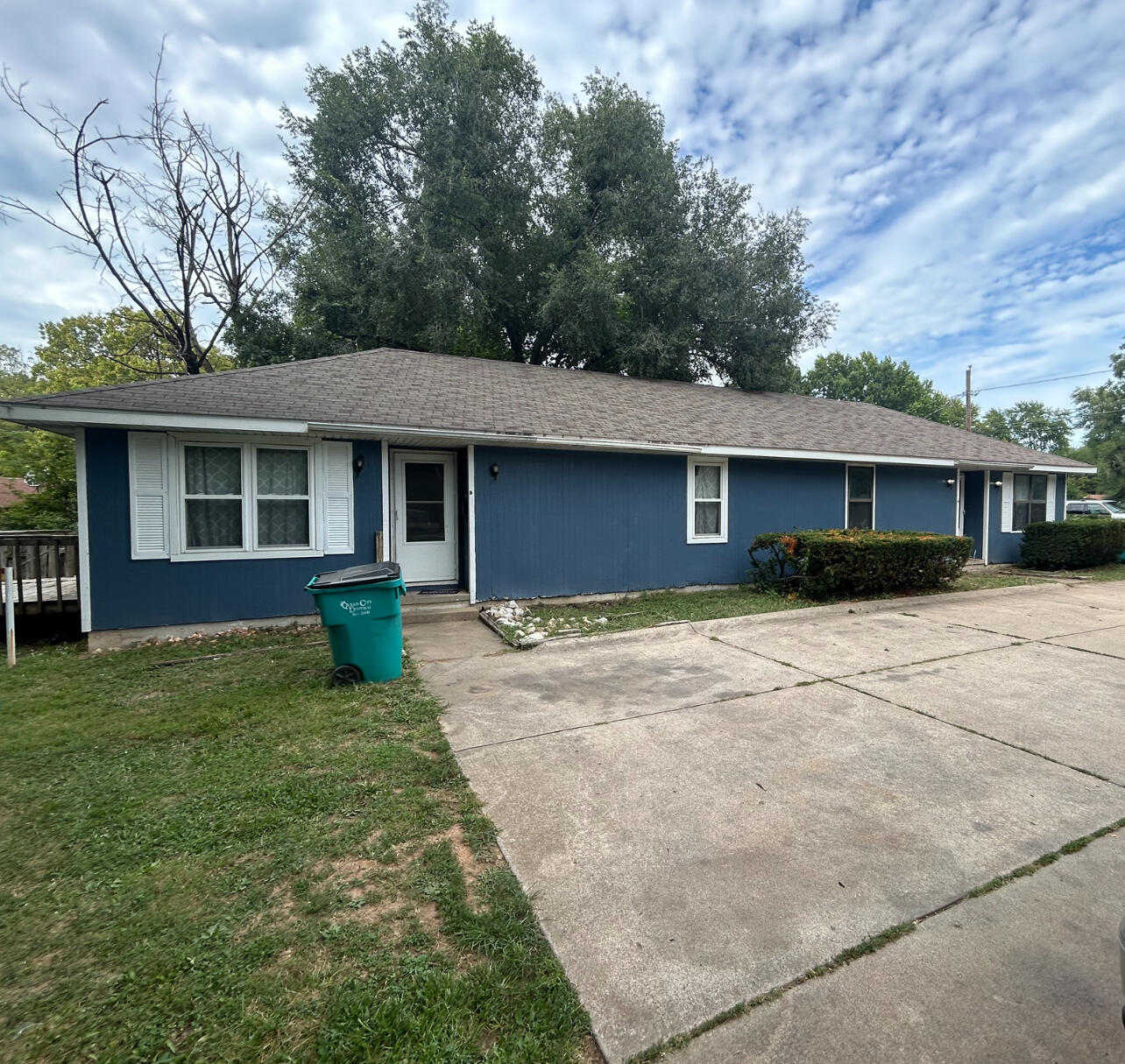 Colgate Ave, Springfield, MO 65802