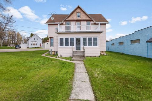 211 E Main Street, Mishicot, WI, 54228 | Card Image