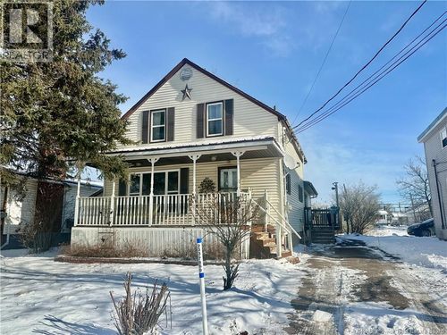 29 Second Ave, Moncton, NB, E1C7X9 | Card Image