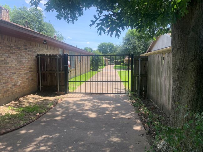 1726 Crescent Dr, House other with 4 bedrooms, 3 bathrooms and null parking in Sherman TX | Image 27