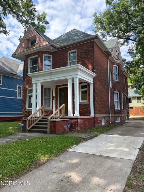 2407 Glenwood Ave, Toledo, OH, 43620-1008 | Card Image