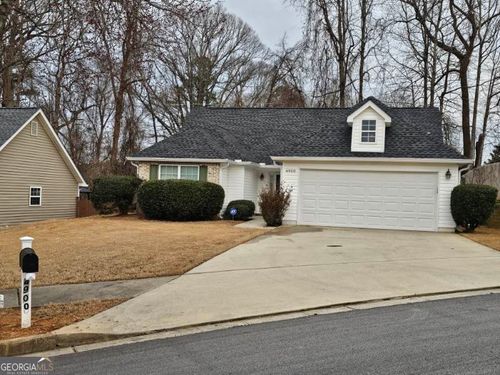 4900 Buckeye Pl, Atlanta, GA, 30349-7024 | Card Image
