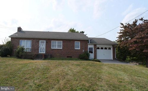 251 Solid Oak Dr, ROMNEY, WV, 26757-6383 | Card Image