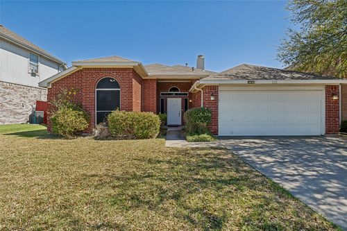 221 Layman Dr, Cedar Hill, TX, 75104-2393 | Card Image