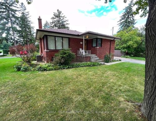 72 Lloyd Manor Rd, Etobicoke, ON, M9B5J3 | Card Image