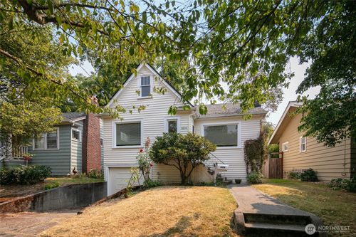 6016 34th Ave Ne, Seattle, WA, 98115-7309 | Card Image