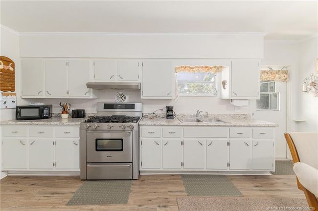 Kitchen | Image 13