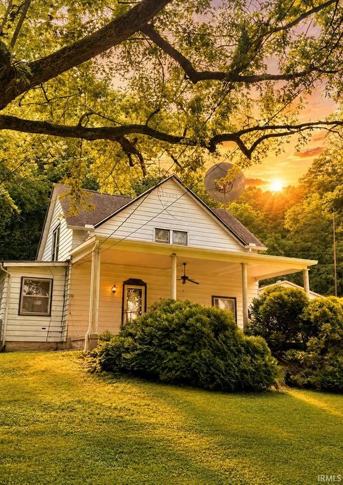 695 Riverside Drive, Peru, IN, 46970 | Card Image