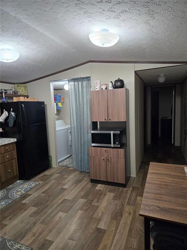 100 St Croix Dr, House other with 2 bedrooms, 1 bathrooms and 1 parking in Pointblank TX | Image 8